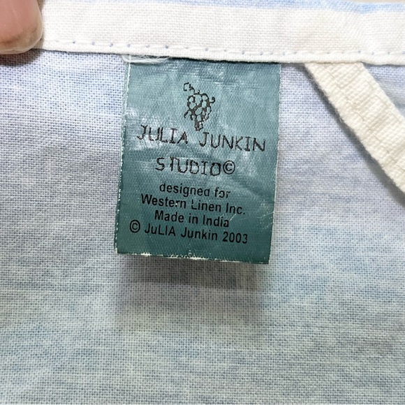 Julia Junkin Textiles “La Dolce Vita” Hand Towel - Picture 9 of 9